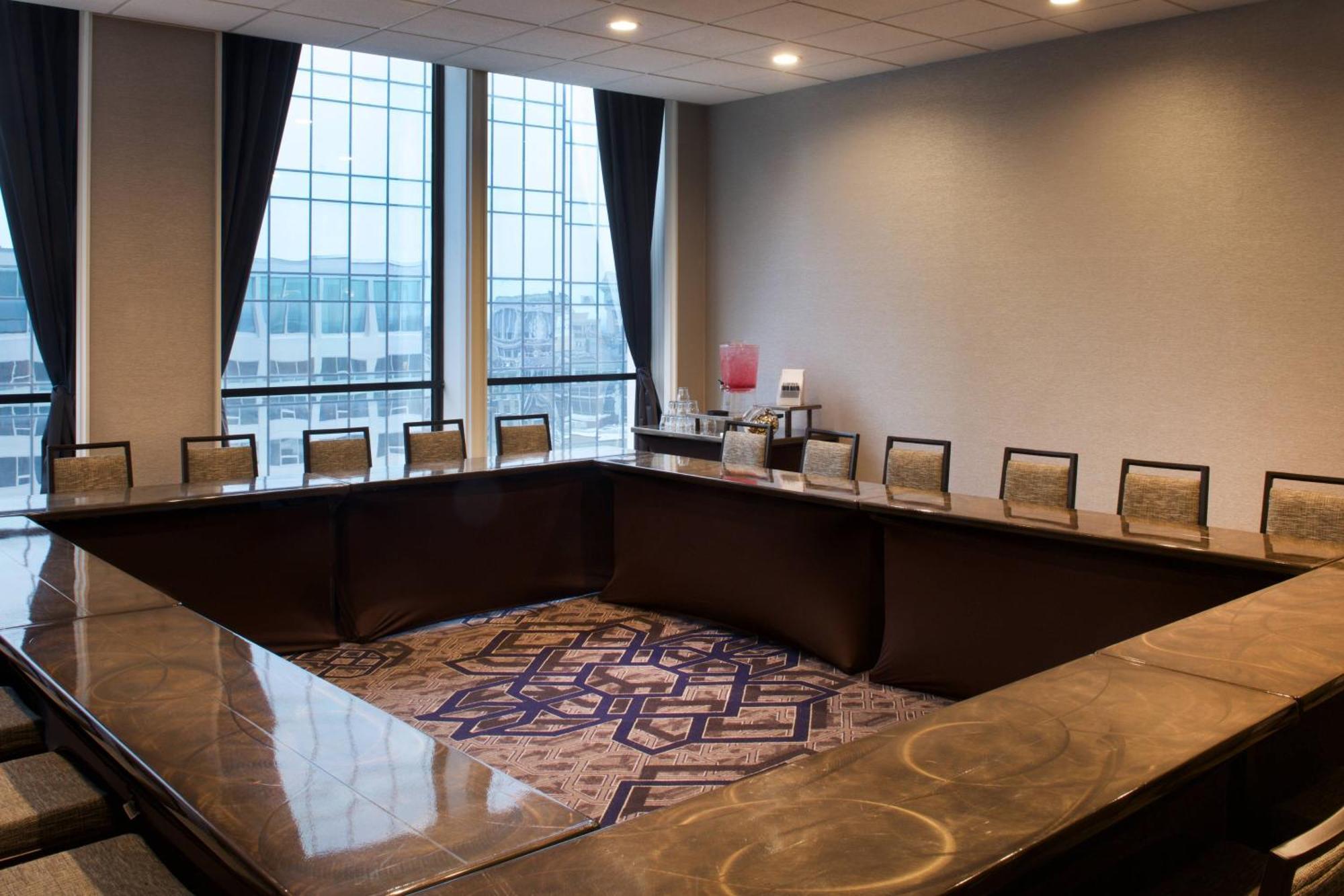 Sheraton Indianapolis City Centre Hotel Ngoại thất bức ảnh