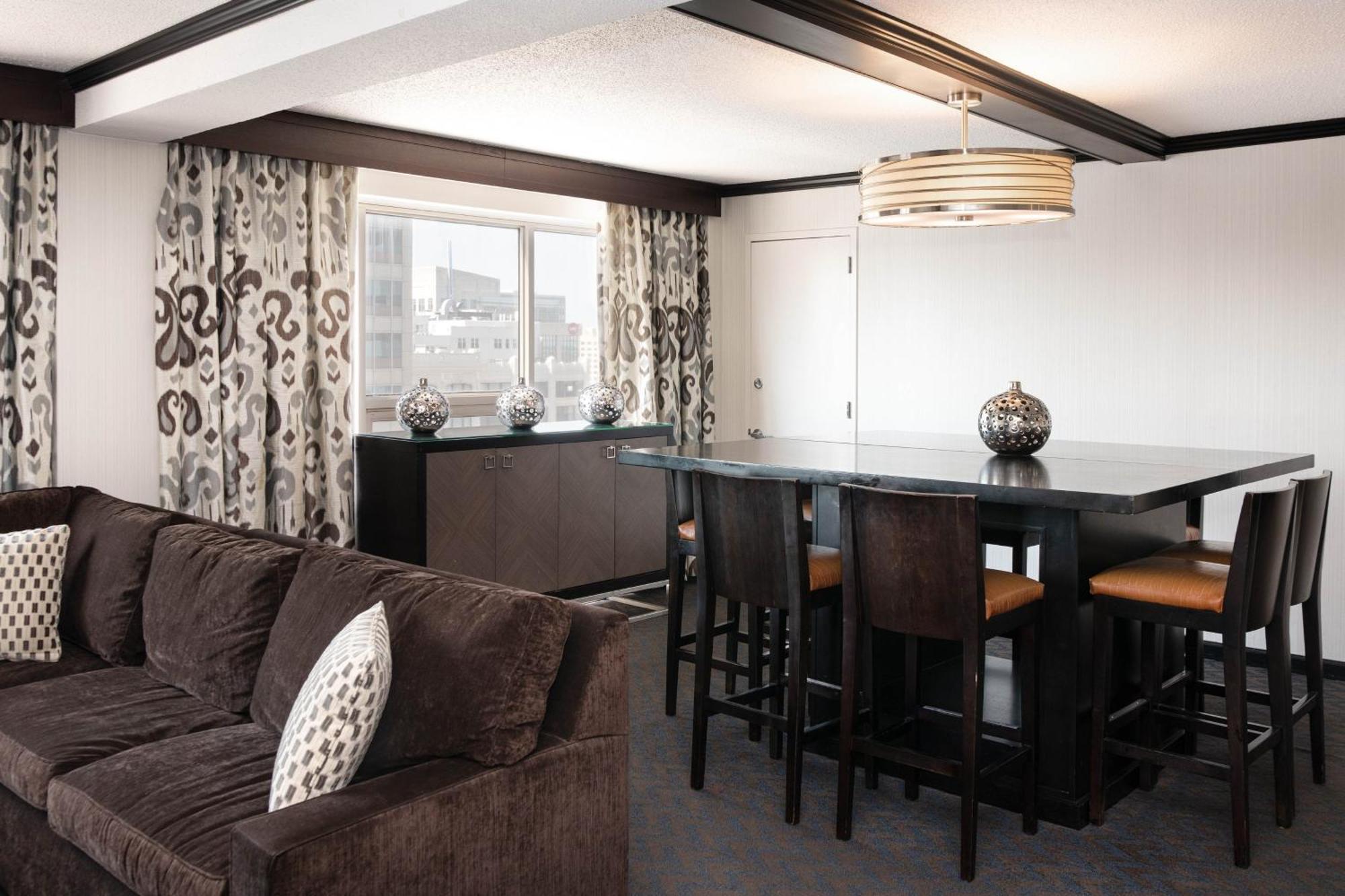 Sheraton Indianapolis City Centre Hotel Ngoại thất bức ảnh